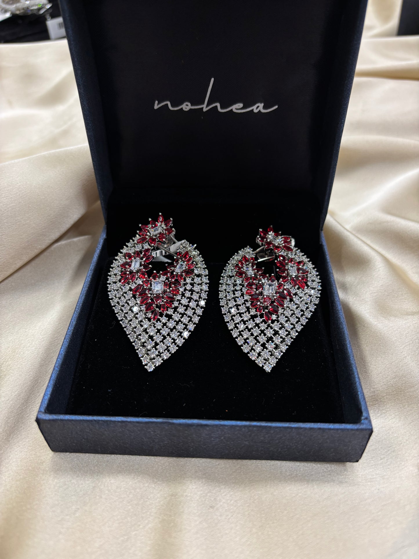 Sparkling Leaf Earrings