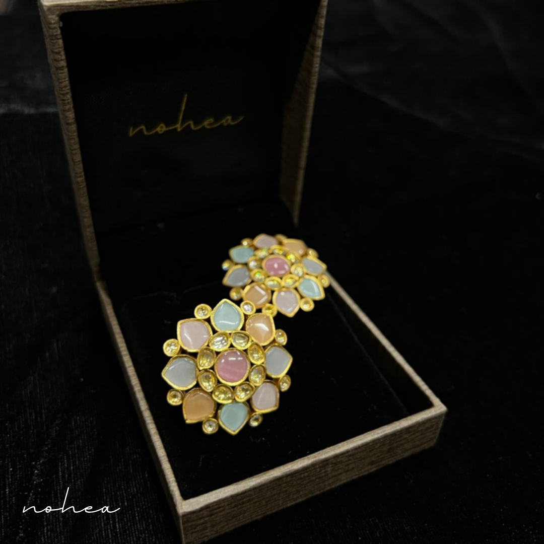 Apricia Stud Earrings