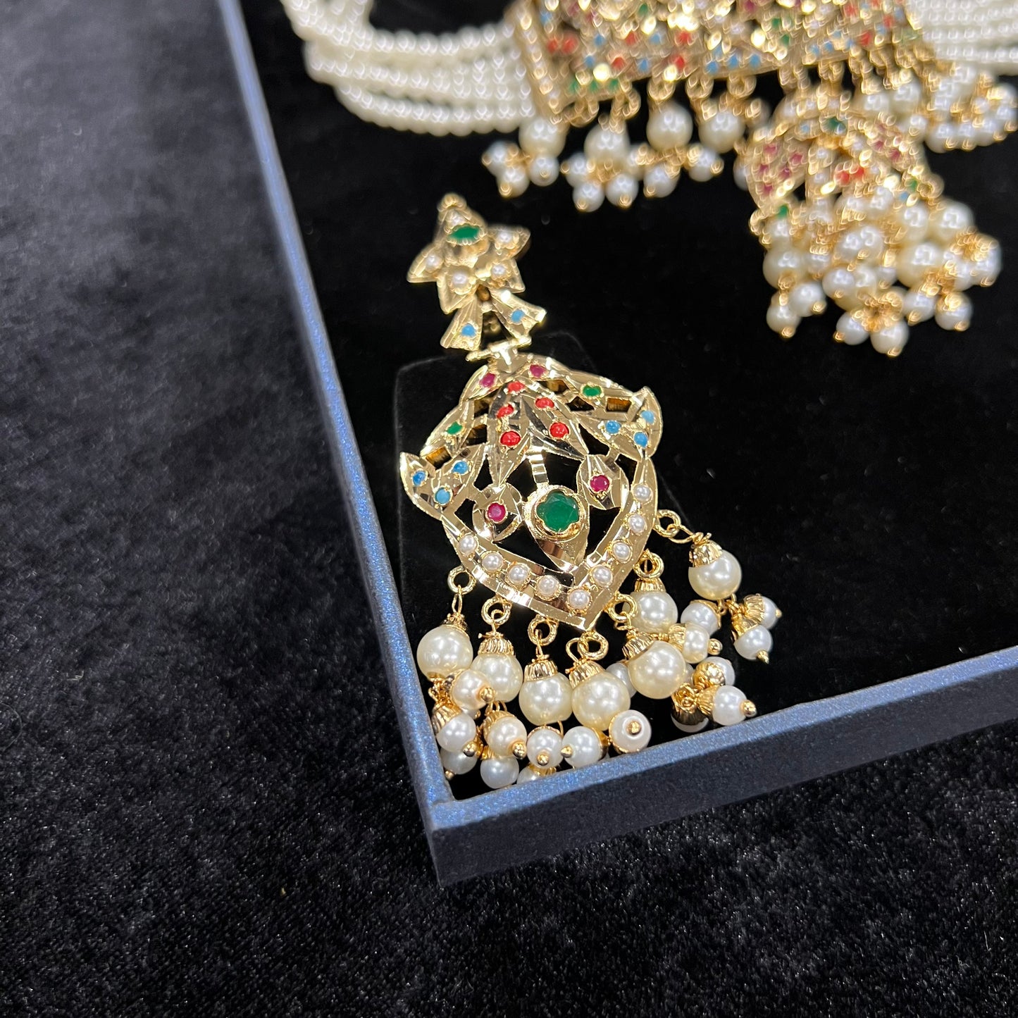 Sultana Jadau Set