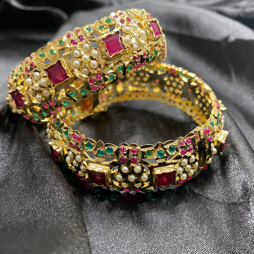 Jadau Bangle Set