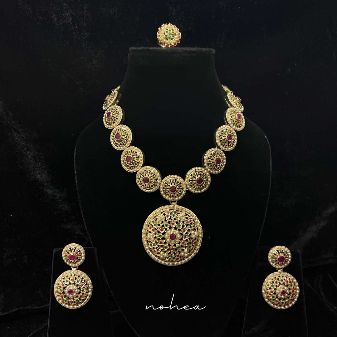 Laranya Jadua Jewellery Set