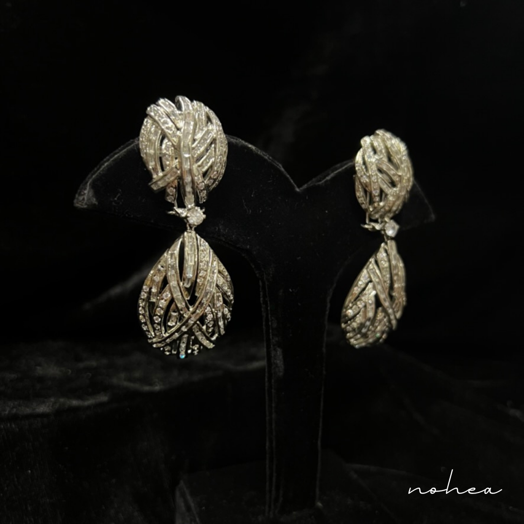 Carine Silhouette Earrings