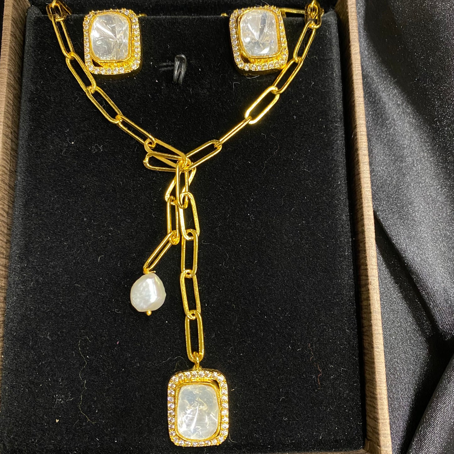 Nadine Kundan Jewellery Set